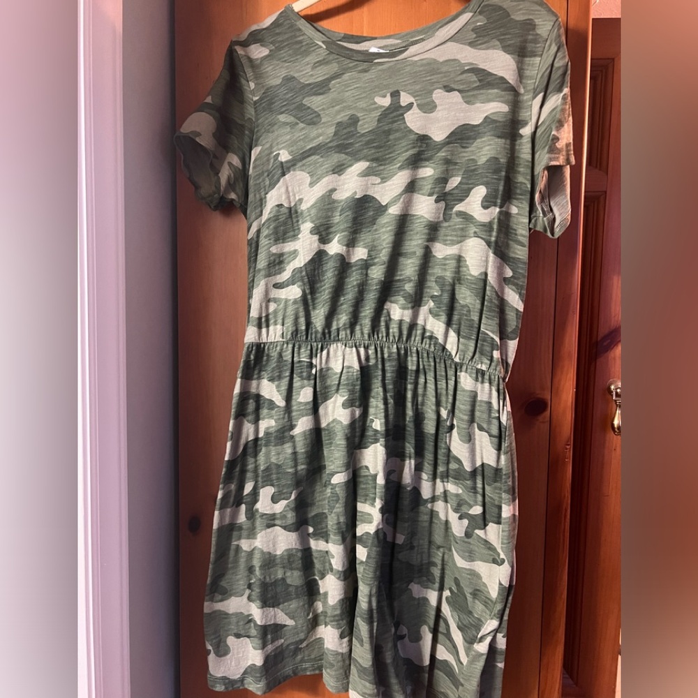 Old Navy knit camouflage dress .